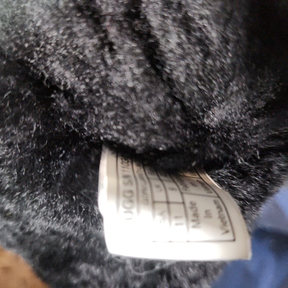 Boots Uggs size 11 UGG® Mini Bailey Bow II Boot - Picture 7 of 8